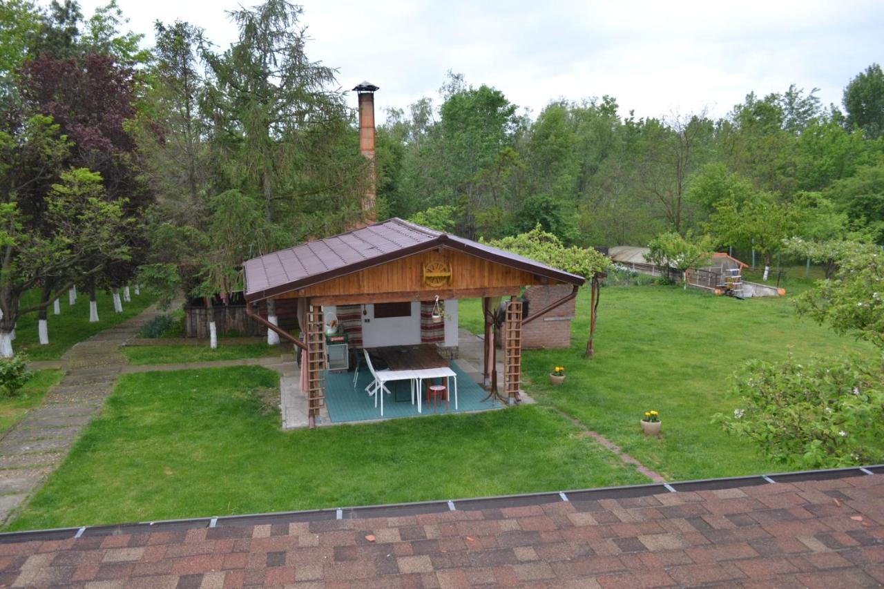 Villa Siret Sendreni Exteriör bild