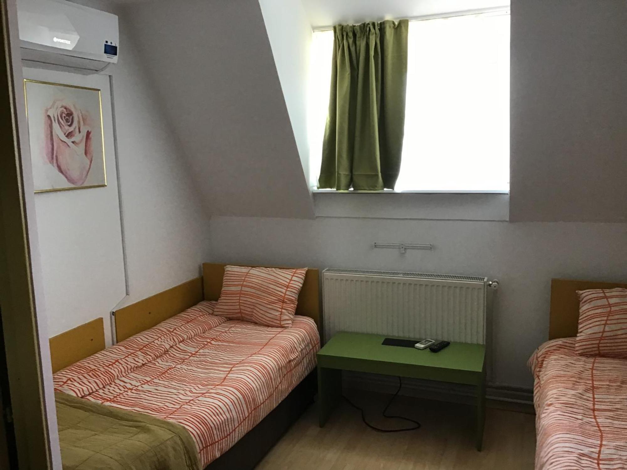 Villa Siret Sendreni Exteriör bild